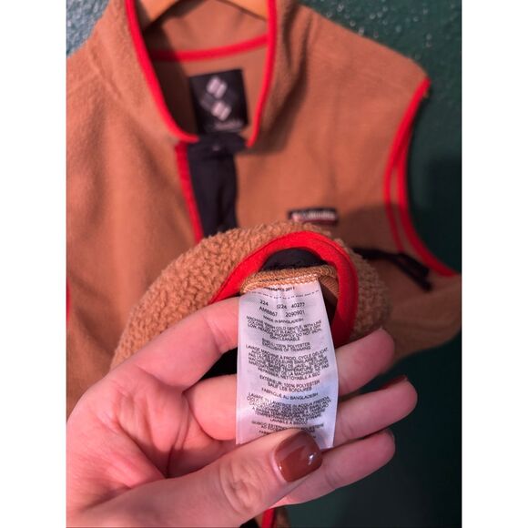 Columbia Helvetia Men’s Medium Snap Front Vest Tan - Picture 3 of 5